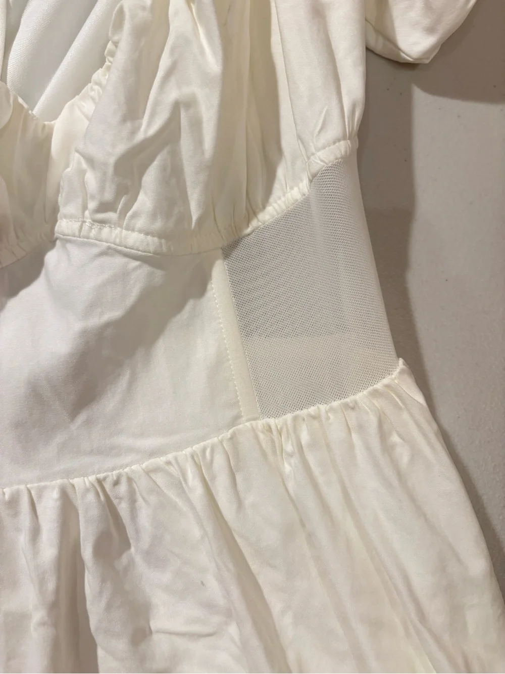 Blue Blush Cream Puff Sleeve Sundress in size M - Picture 3 of 6